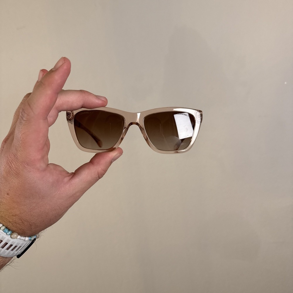 Chanel Sunglasses 5533-A c.1792/S1 Bordeaux Gold Frames w/ Pink Purple Gradient - Picture 3 of 9